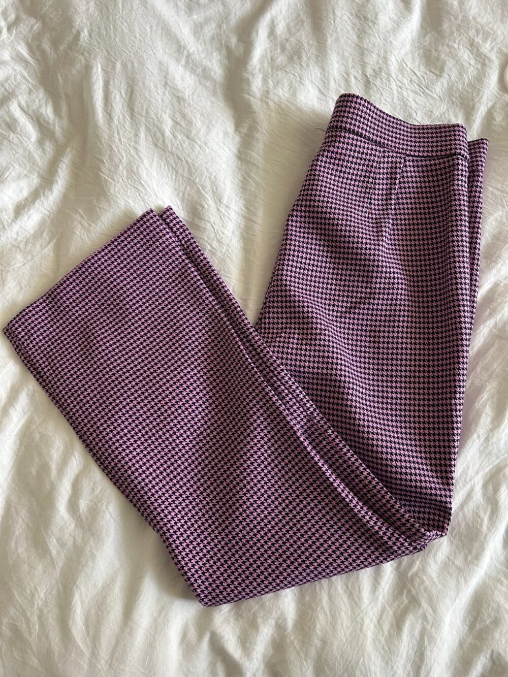 Zara pink and black houndstooth pants